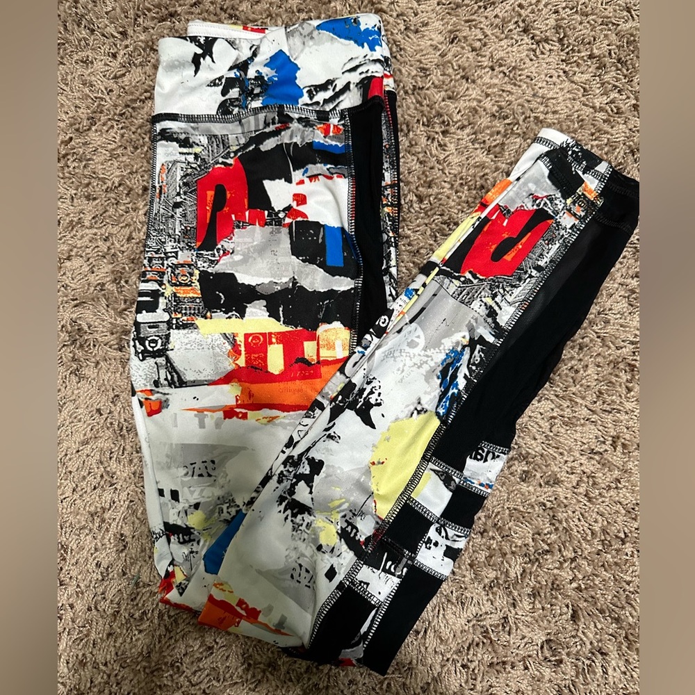 Mesh cutout Printed leggings